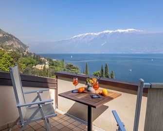 Hotel Meandro - Lake View - Gargnano - Balcón