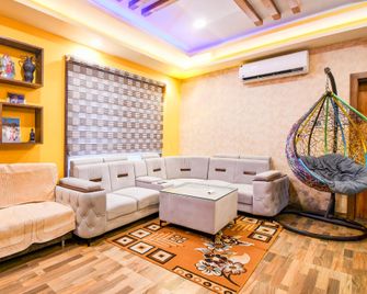 Hotel O Shubham Palace - Raebareli - Lounge