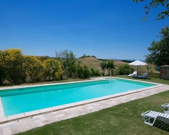 Lovely farmhouse in Tuscany with panoramic view - Castelnuovo Berardenga - Piscina