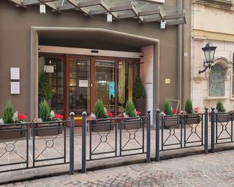 Alli Due Buoi Rossi - Alessandria - Edificio