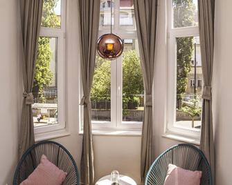 Doma Zagreb Aparthotel - Zagreb - Olohuone