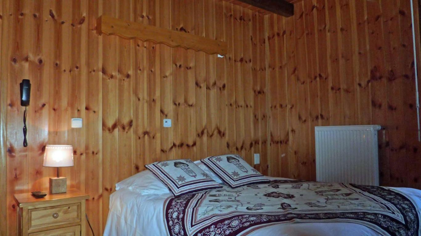 Hotels Les Catrems & Le Montagnou