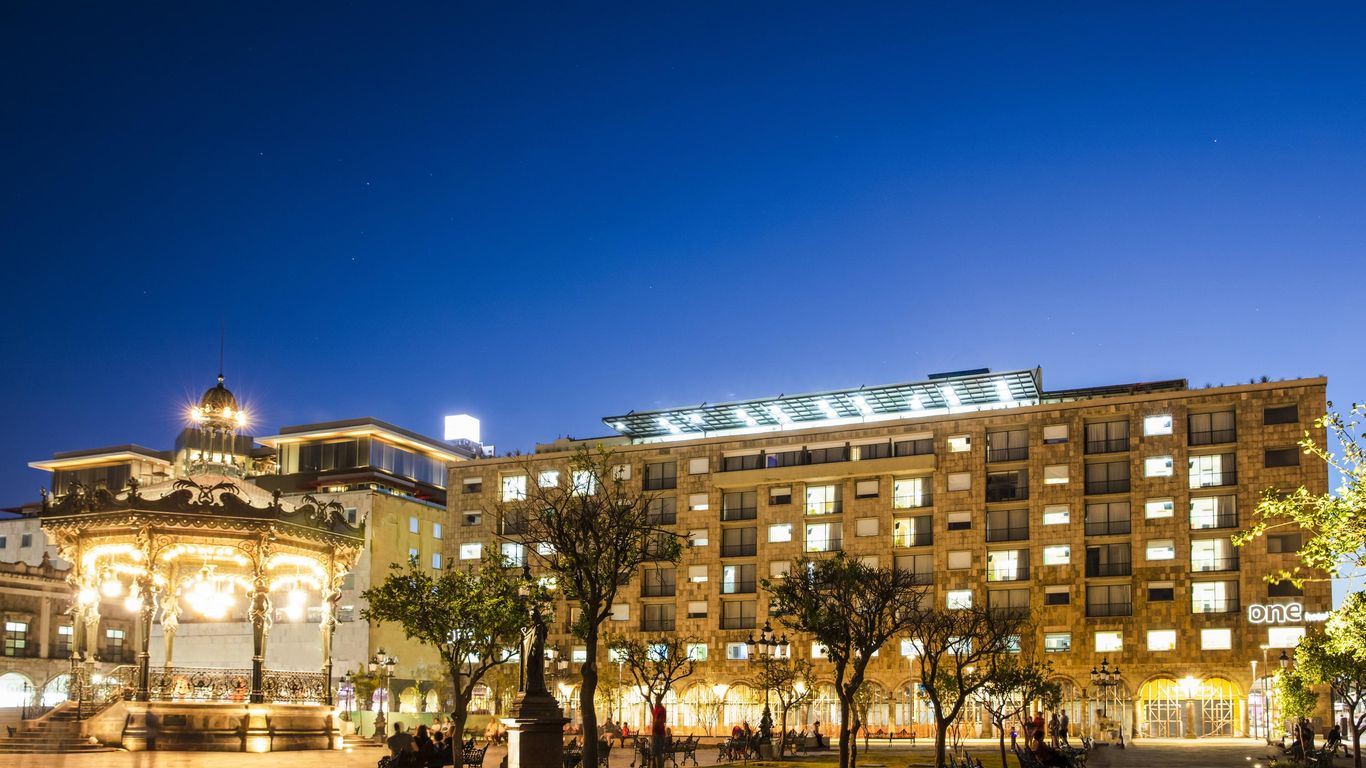 One Guadalajara Centro Historico