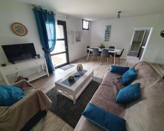 Escale au Calme - Le Pouzin - Sala de estar