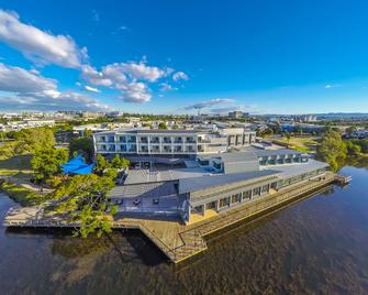 Best Western Plus North Lakes Hotel - North Lakes - Building