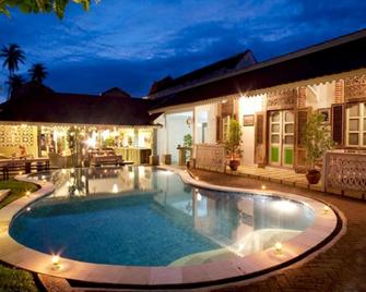 Sendok Hotel Lombok - Senggigi - Bể bơi