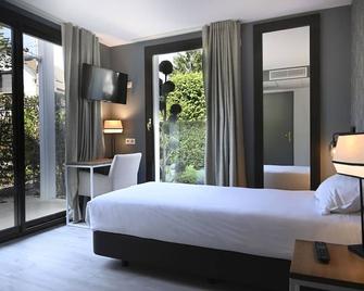 Hôtel Les Muses - אנסי - חדר שינה