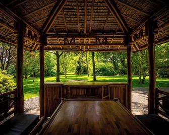 Pinetum Garden Cottages - St. Austell