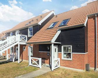 4 person holiday park home in Borre - Borre - Gebäude