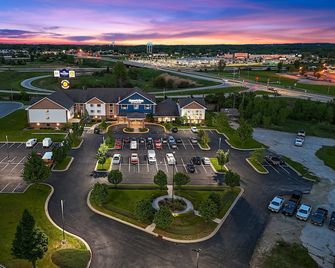 AmericInn Lodge & Suites Green Bay East - Грін-Бей