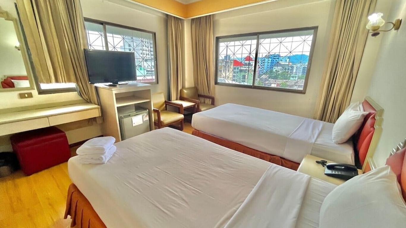 Sakura Hotel
