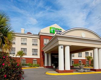 Holiday Inn Express & Suites Quincy I-10 - Quincy - Building