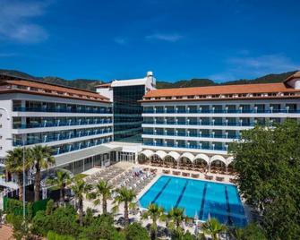 L'etoile Hotel - İçmeler - Edificio