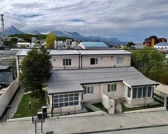 Gente del Sur - Fagnano - Ushuaia - Edificio