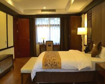 Rui Hong International Health Spa Hotel - Chengdu - Bedroom