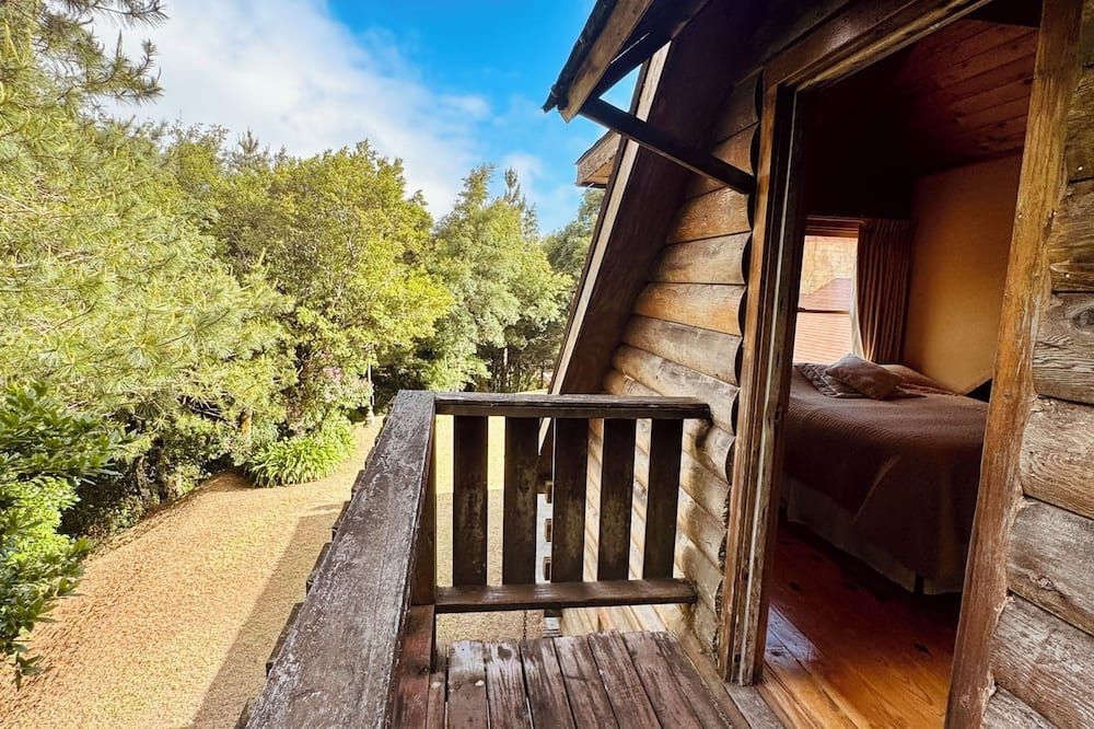 Serene craftsman 6-bedroom cabin perfect for group getaways - San Ignacio - Balcón