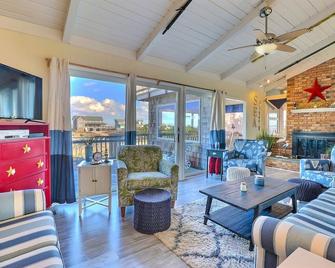 3055 - Blessed by the Sea - Southern Shores - Living room