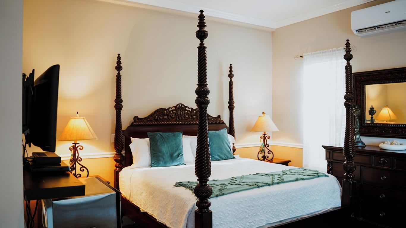 Shangri-La Boutique Bed & Breakfast