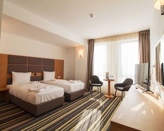 Hotel Avenue - Avenue Hotels - Buzău
