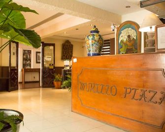 Hotel Murillo Plaza - Guanajuato - Front desk