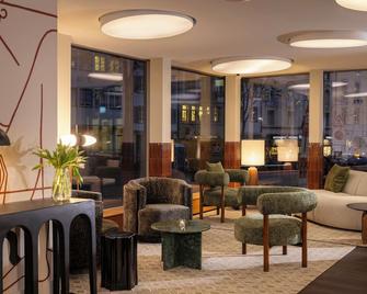 Hotel D - Basel - Fully Renovated 2025 - באזל - טרקלין