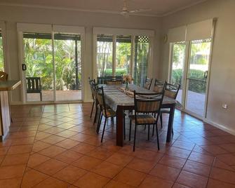 Cable Beach House Is Your Home Away From Home Stra67268jhrrnwv - Cable Beach