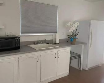 Peaceful single bedroom private suite - Fremont - Kitchen