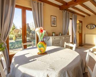 Les Colchiques - Racines - Auxon - Comedor