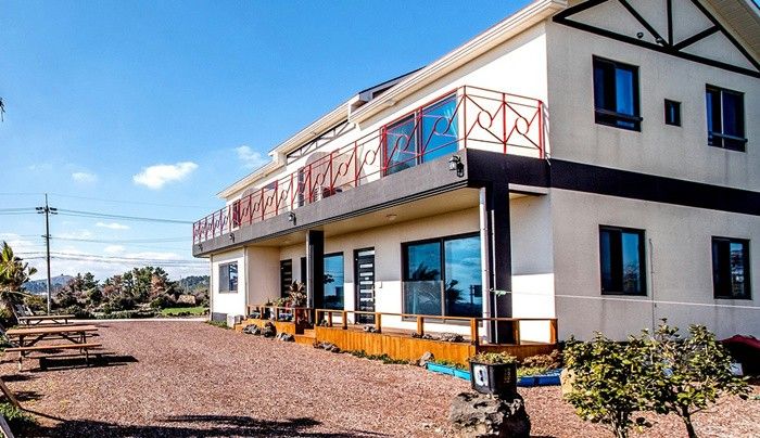 لوهاس بنسيون