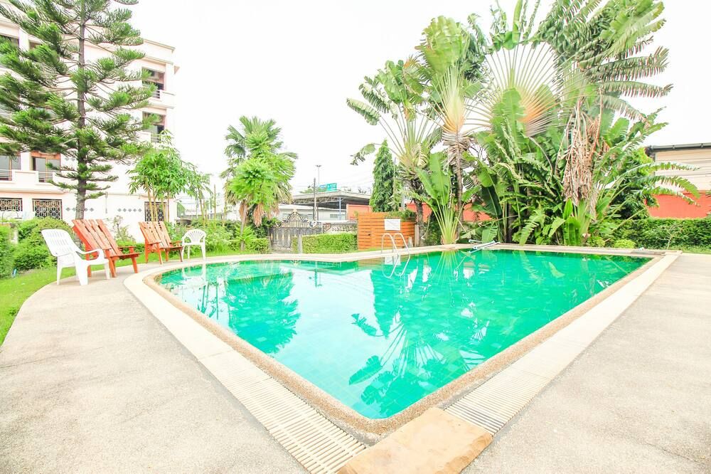 أوك هوم إيربورت