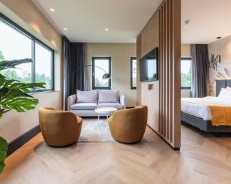 Myhotel Meppel - Meppel - Living room