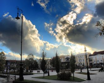 Hotel Centrál - Nagykanizsa - Vista del exterior