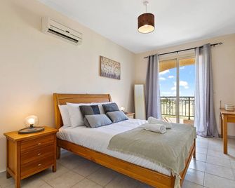 Royal Seacrest Amazing Location 2 Bed Apartment By Vichy Holidays - Пафос