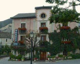 Hotel Casa Frauca - Sarvisé - Building