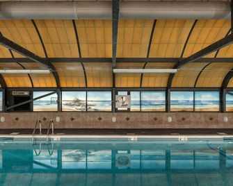 Classic New England Charm At The Heart of Newport-Wyn. Newport Onshore- 2 Bd. - Newport - Piscina