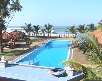 Anjayu Villa - The House Of Ayurveda - Kalutara - Piscina