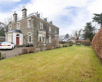 OYO Ashlea Manor - Dundee