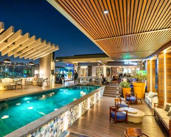 K Tower Boutique Hotel By Lucerna - Tijuana - Pool