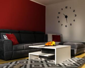 Apartment Fagin Sarajevo, 72 m2, free parking space - Sarajevo - Living room