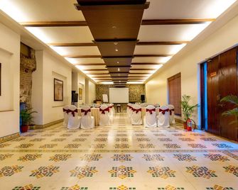 Fort Jadhavgadh -A Gadh Heritage Hotel - Pune - Lobby