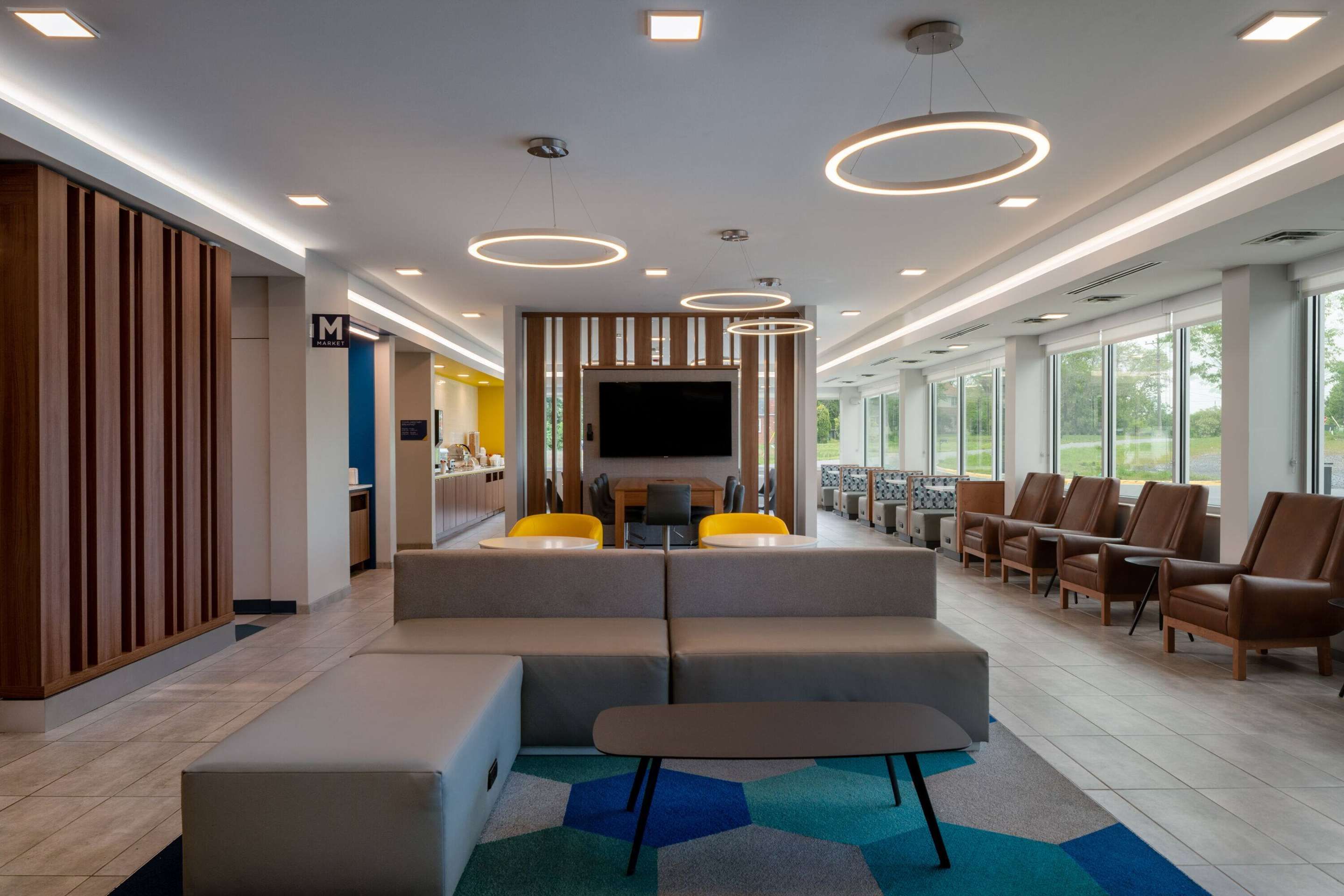 Lounge view of Microtel Inn & Suites by Wyndham Winchester