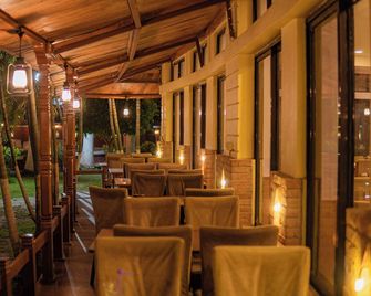 Hotel Seven Limited - Sauraha - Restaurant