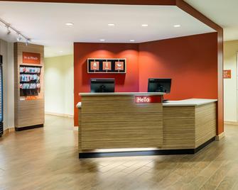 TownePlace Suites by Marriott Latham Albany Airport - Latham - Recepce