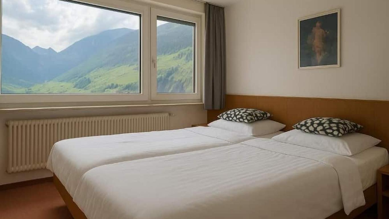 Hôtel de la Poste Martigny - City Center