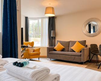 Broc House Suites - Dublin - Living room