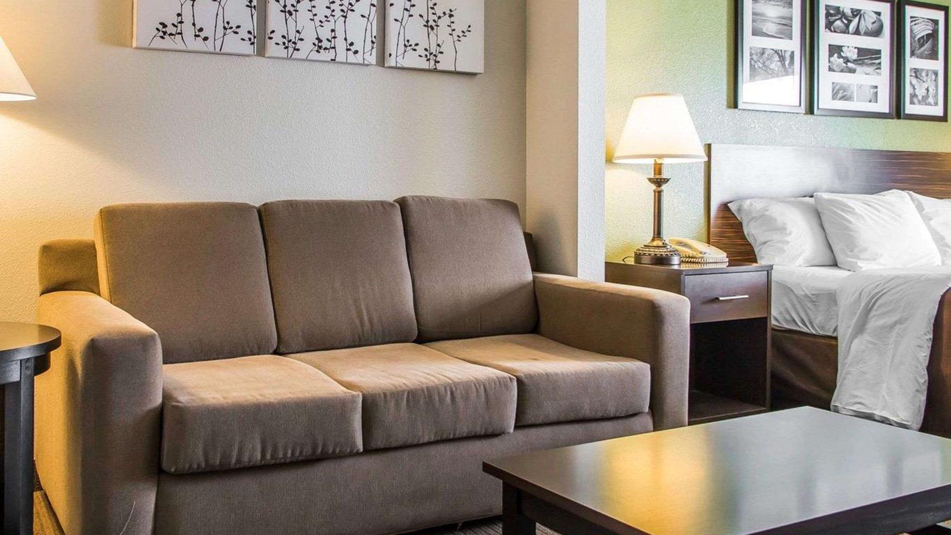 Sleep Inn & Suites