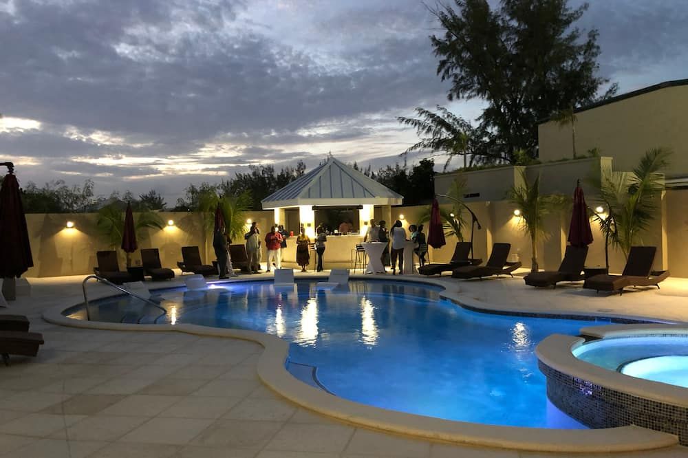 The Lodgings SureStay Collection by Best Western - פרובידנסיאלס - בריכה