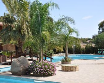 Green Village Resort - Villasimius - Pool
