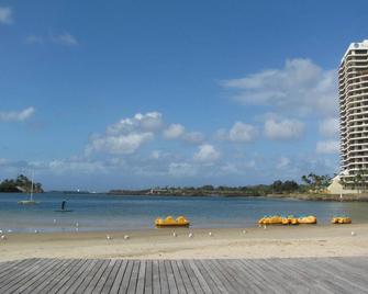 Tweed Central Motel - Tweed Heads - Beach