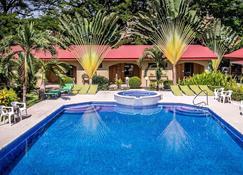 Villa Creole - Jacó - Pool